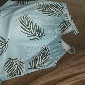 XL like new spaghetti strap wrap type top